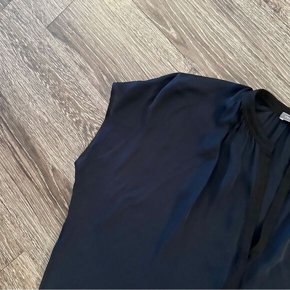 Vince Contrast Trim Silk Blouse - Picture 4 of 8